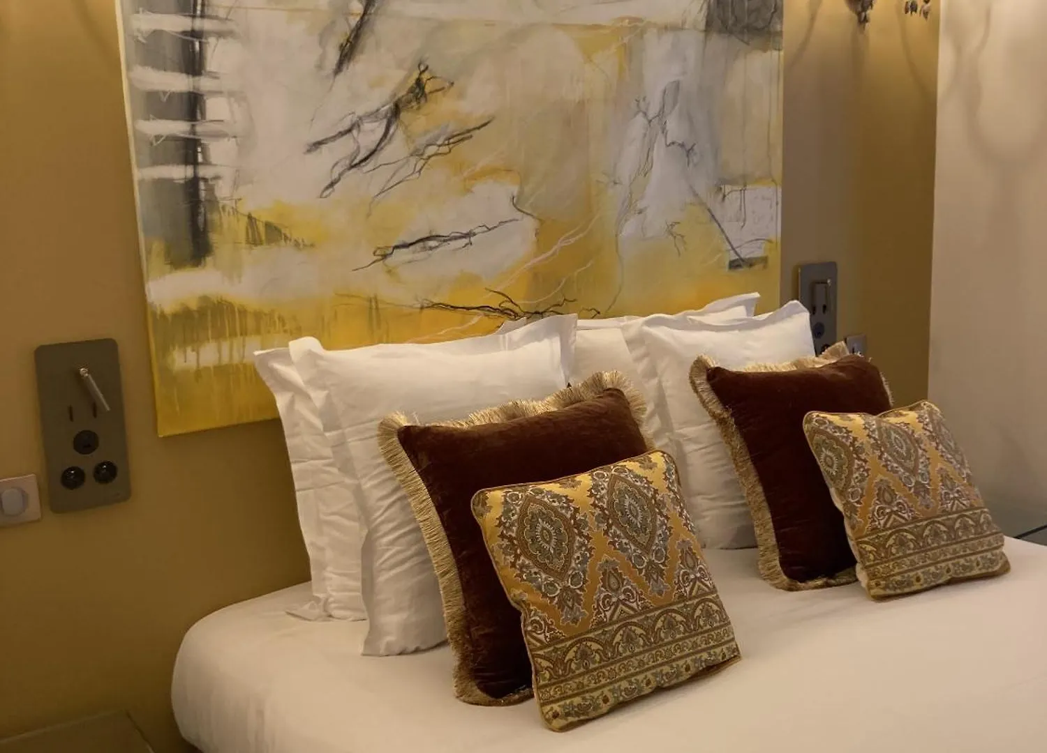 Bed & Breakfast La Maison Des Augustins 4 Stars Spa Et Fitness Avignon