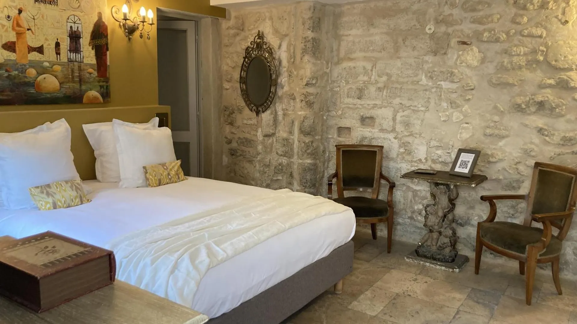 La Maison Des Augustins 4 Stars Spa Et Fitness Avignon Bed & Breakfast
