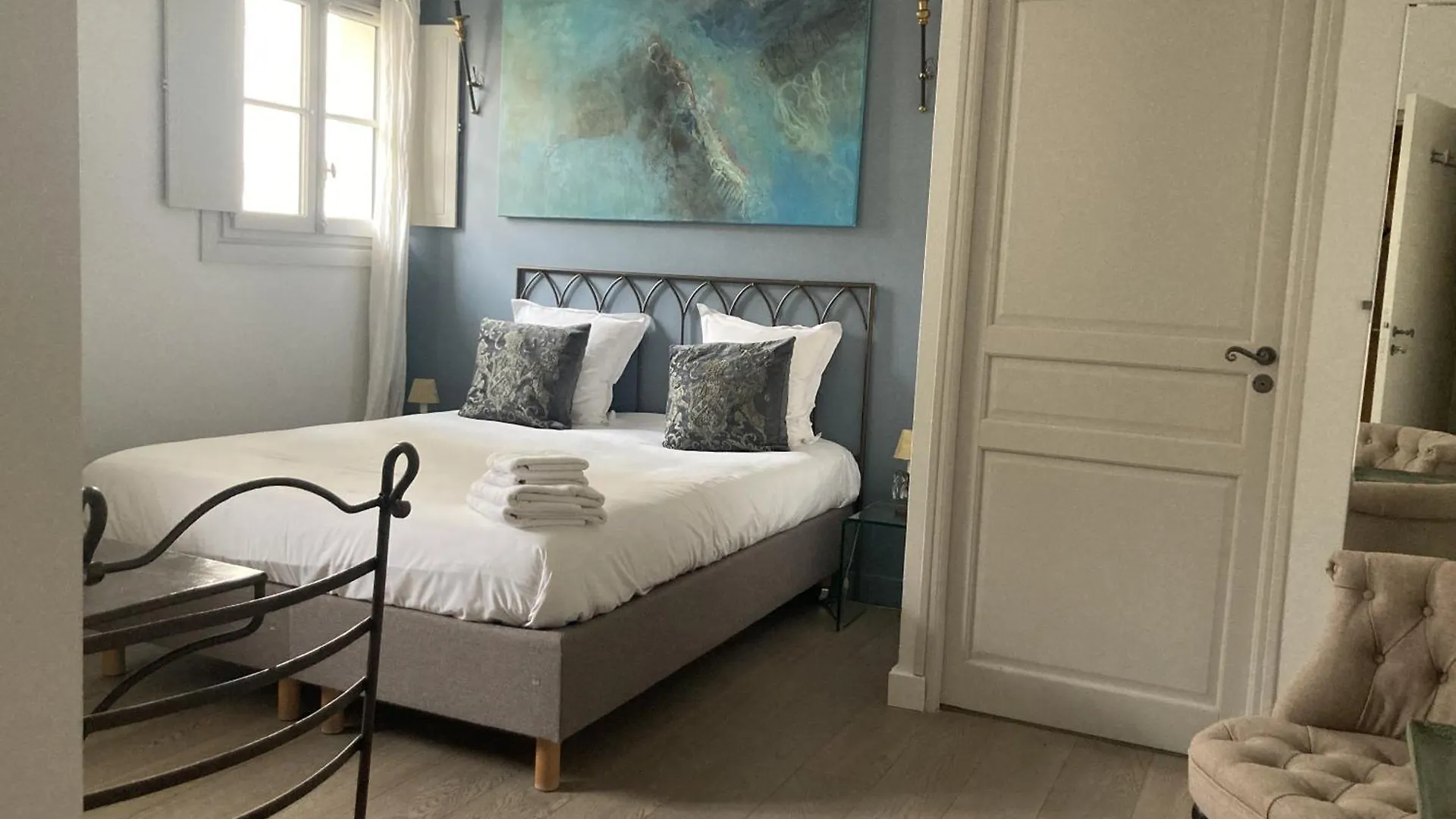 La Maison Des Augustins 4 Stars Spa Et Fitness Avignon Bed & Breakfast