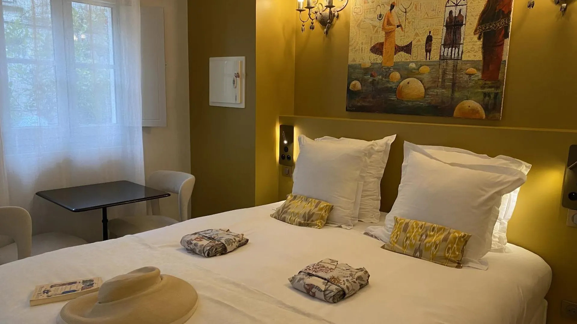 La Maison Des Augustins 4 Stars Spa Et Fitness Avignon Bed & Breakfast