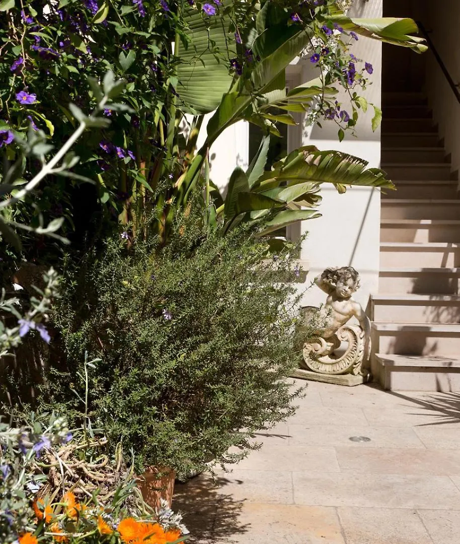 **** Bed & Breakfast La Maison Des Augustins 4 Stars Spa Et Fitness Avignon France