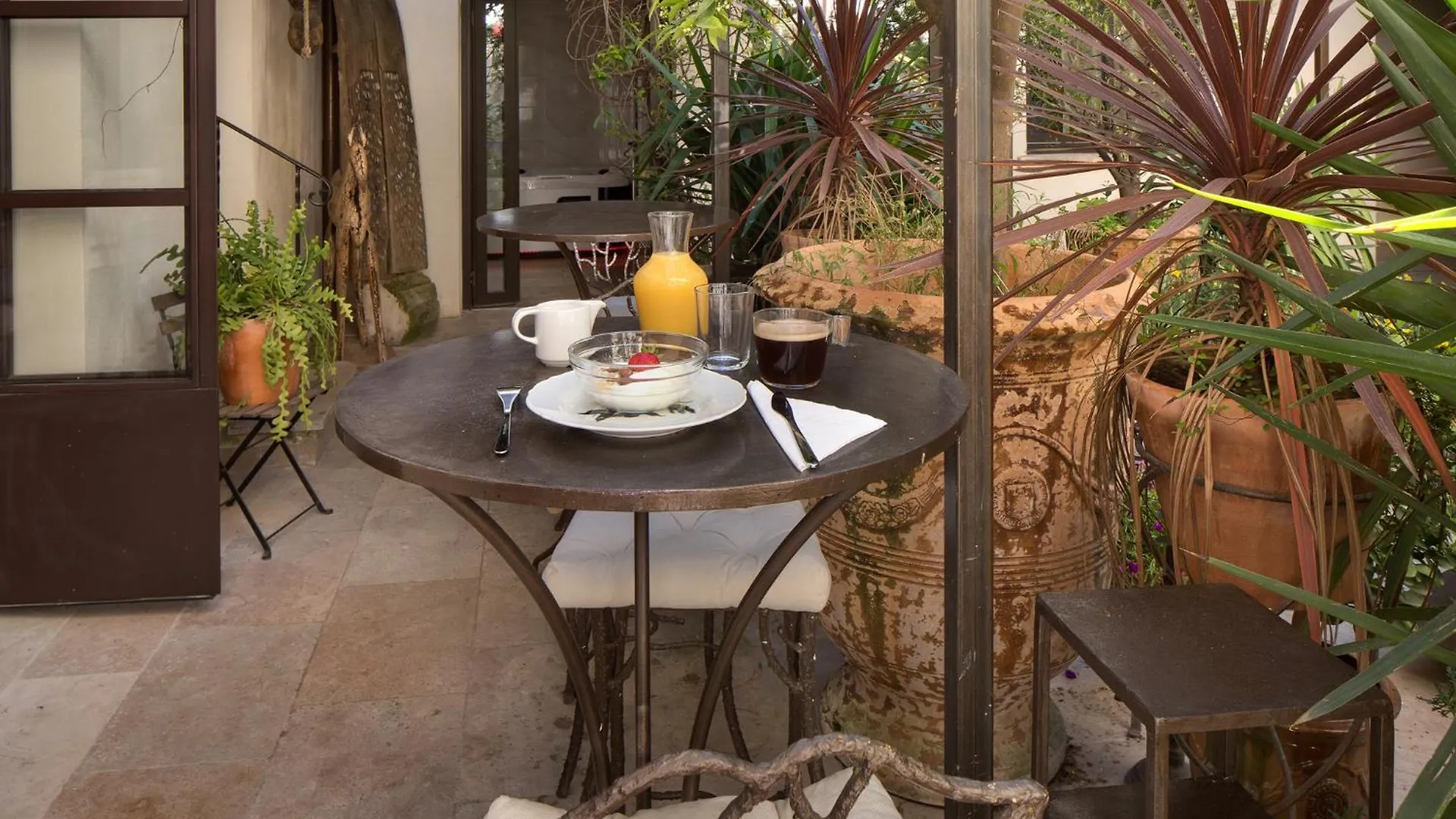 La Maison Des Augustins 4 Stars Spa Et Fitness Avignon