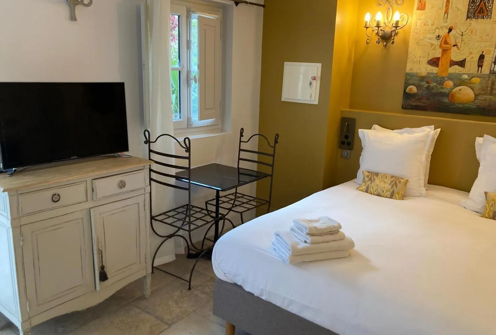 La Maison Des Augustins 4 Stars Spa Et Fitness Avignon Bed & Breakfast